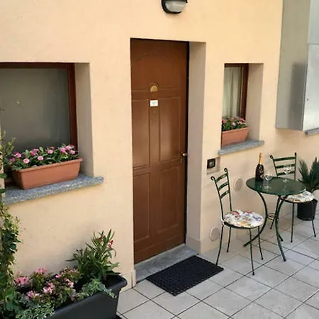 Visto Lago Apartment