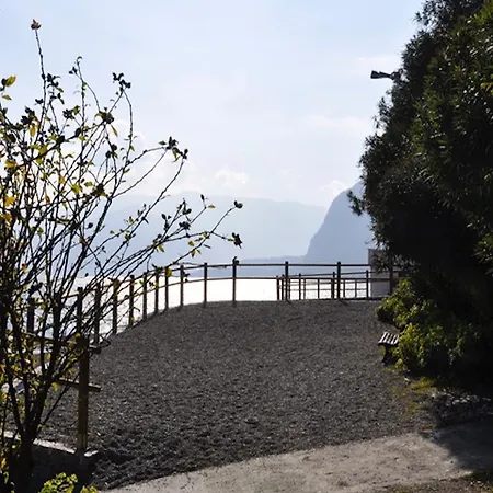 Visto Lago Acquaseria